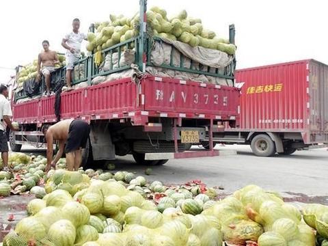 大货车里吃瓜,揭秘瓜农的甜蜜生活