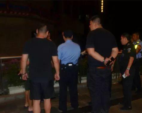 深圳吃瓜酒吧事件视频,一场引发热议的冲突瞬间