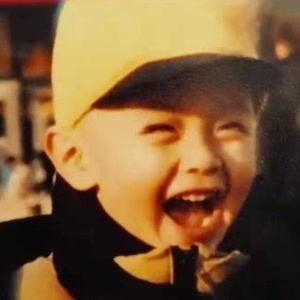 黄珏杰泡泡吃瓜,揭秘娱乐圈幕后故事