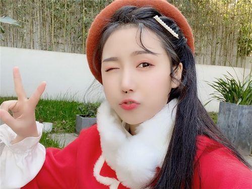 hannahowo自己找 吃瓜