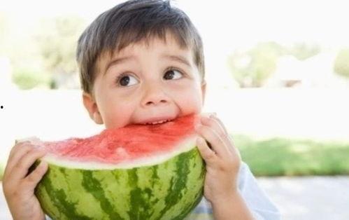 开启吃瓜状态的句子,揭秘吃瓜群众背后的狂欢世界