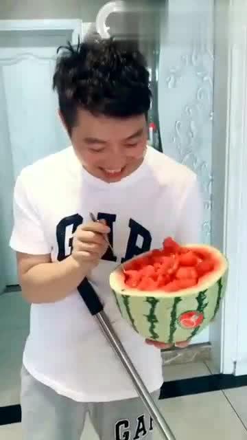 堂客吃瓜视频,揭秘娱乐圈幕后故事，带你领略明星真实生活