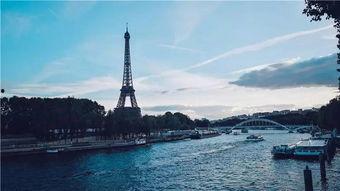 塞纳河吃瓜基地,揭秘巴黎时尚圈背后的秘密生活