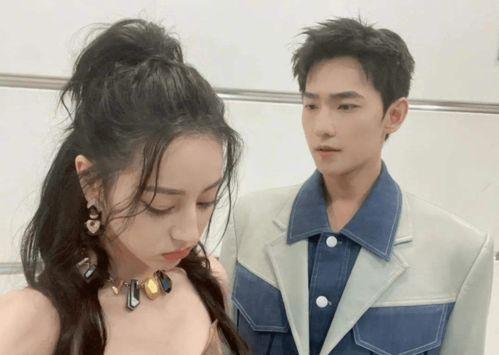 会长吃瓜杨洋热巴在一起